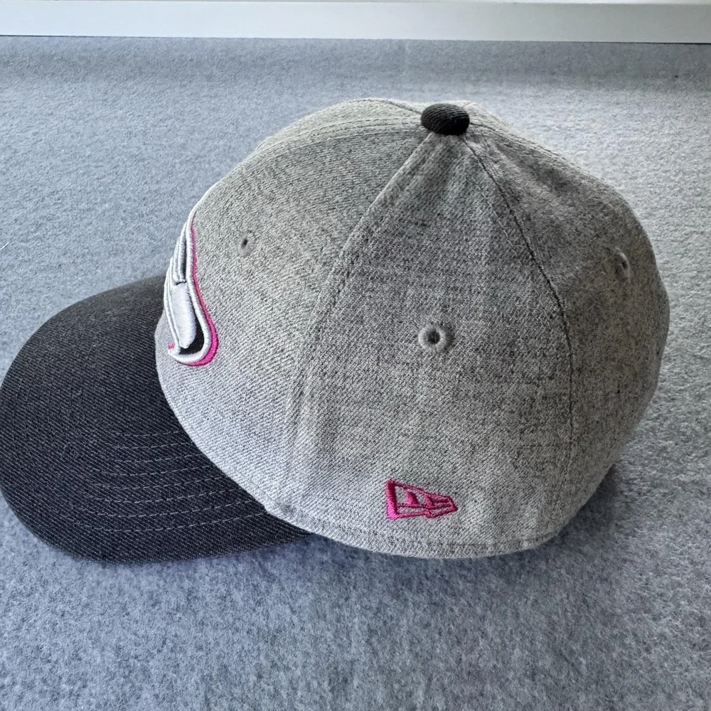 Seattle Seahawks Hat Cap Boys One Size Gray NFL Football New Era Pink Ribbon
